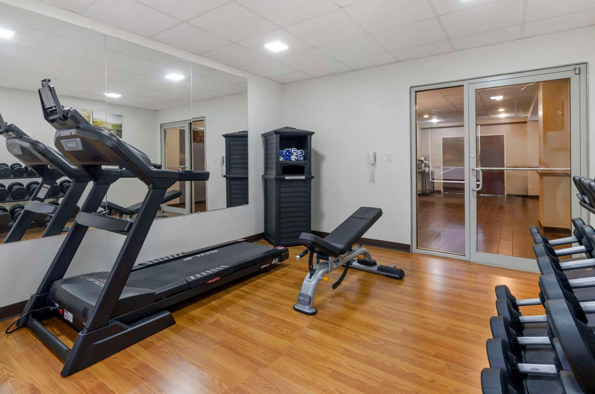 Comfort Inn & Suites Christiansburg I-81 Εξωτερικό φωτογραφία