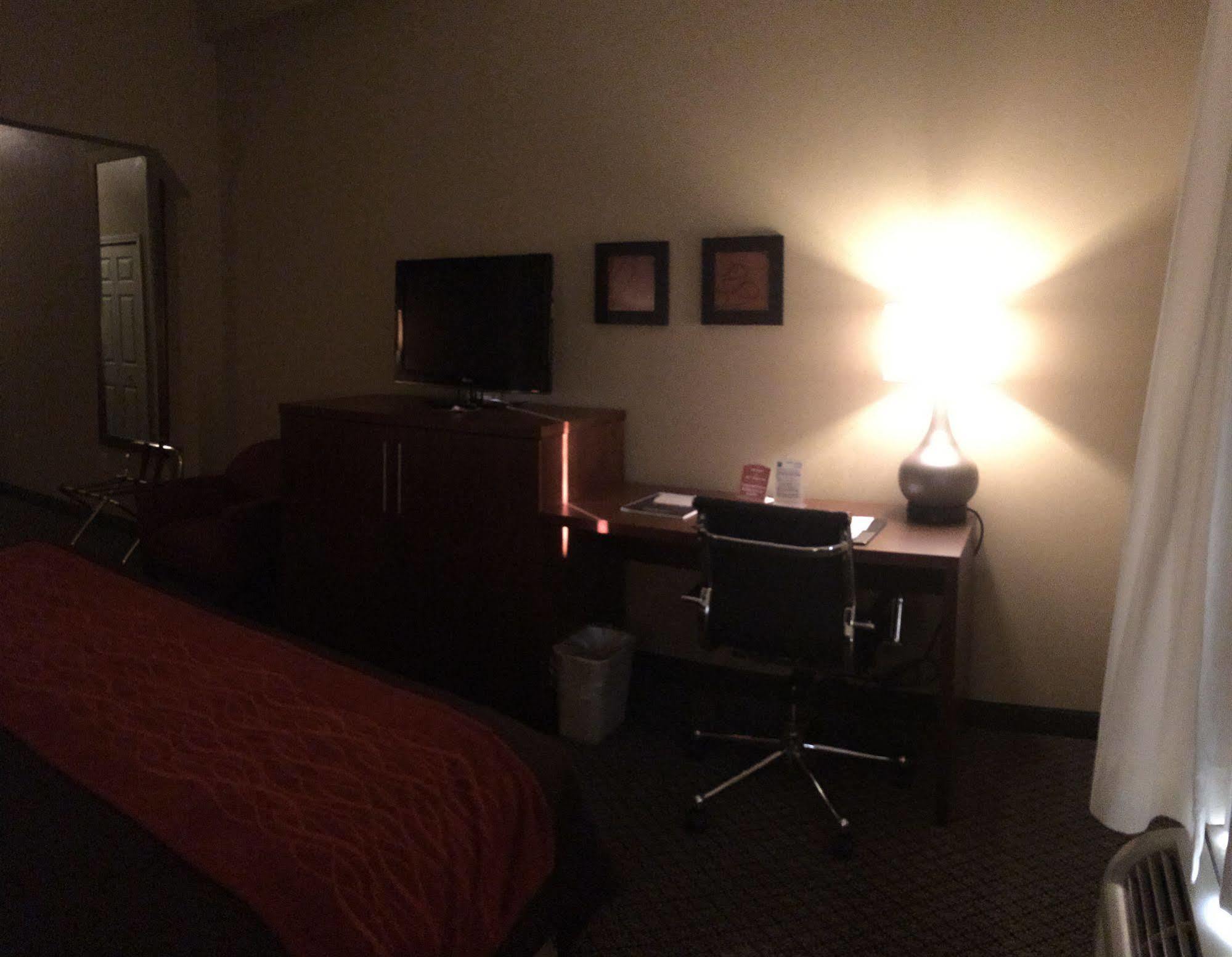 Comfort Inn & Suites Christiansburg I-81 Εξωτερικό φωτογραφία