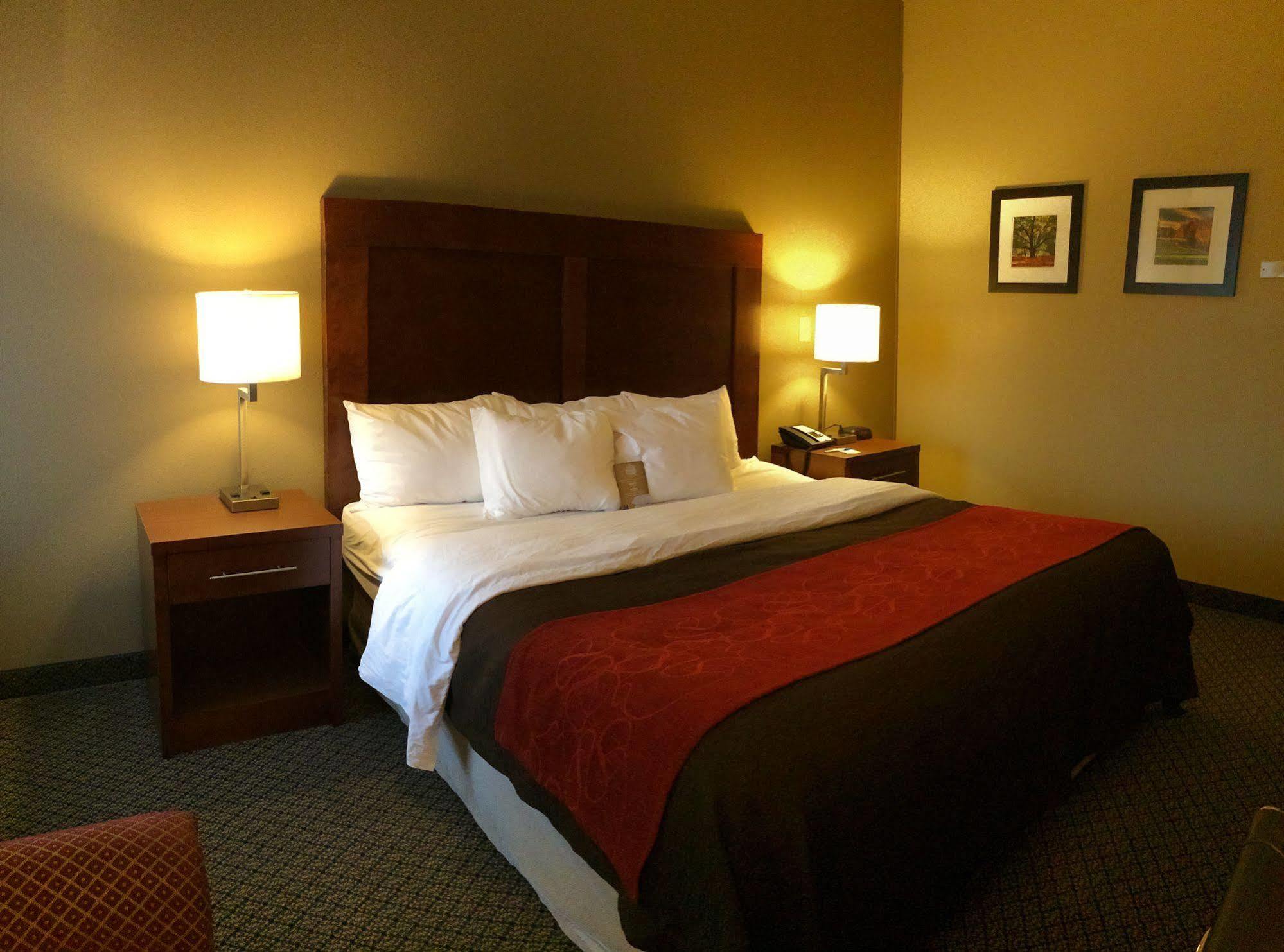 Comfort Inn & Suites Christiansburg I-81 Εξωτερικό φωτογραφία