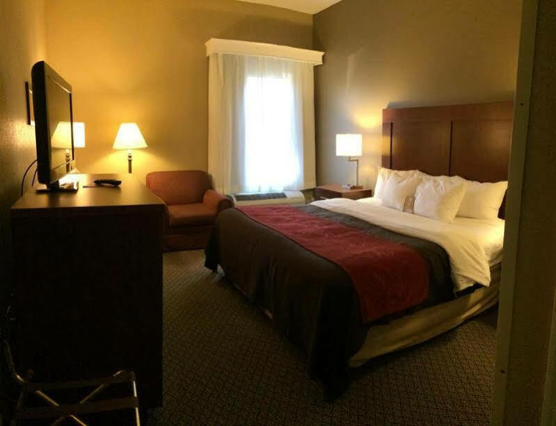Comfort Inn & Suites Christiansburg I-81 Εξωτερικό φωτογραφία